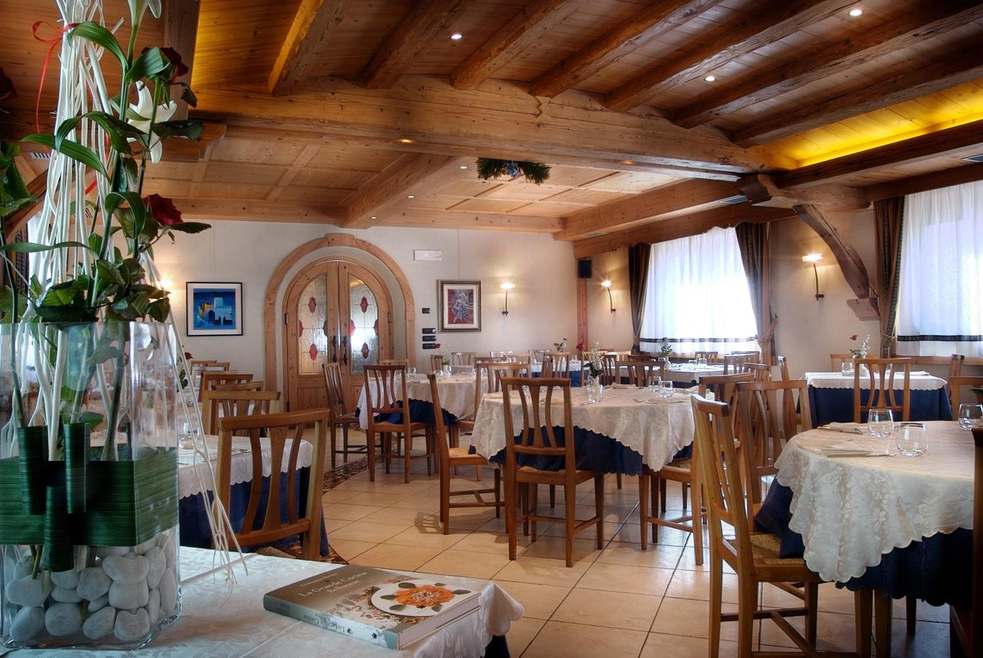 Albergo Ristorante Alle Codole Canale d'Agordo Bagian luar foto